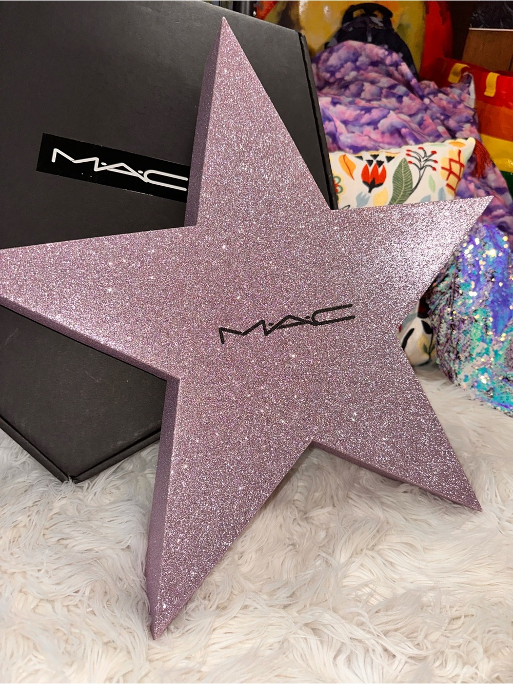 MAC • Stars For Days 2019 Limited Edition Advent Calendar Lavender Glitter Box - Picture 15 of 17